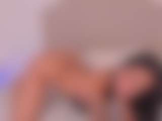 Live cam show with Valery Santorini - Fingering on slutload