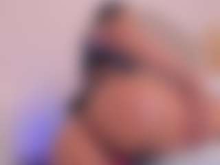 Live cam show with Valery Santorini - Tokenkeno on sexytreat.net