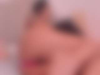 Live cam show with Valery Santorini - Full Nudity on AdultVida.com