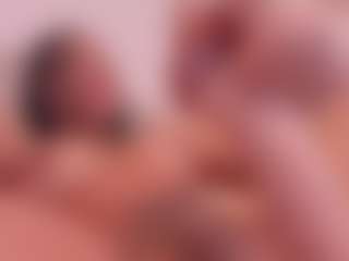 Live cam show with Valery Santorini - Squirt on crypto-cams