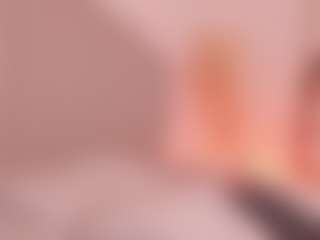 Live cam show with Valery Santorini - Flashing on sexytreat.net