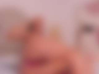 Live cam show with Valery Santorini - Colombia MILF on nudelive.tv