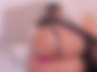 Valery Santorini's Live Sex Cam Show