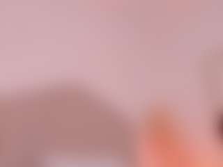 Live cam show with Valery Santorini - Sexy on TeamSkeetLive
