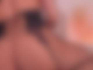 Live cam show with Valery Santorini - Solo on Camsoda