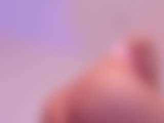 Live cam show with Valery Santorini - Solo on Hubzter Live