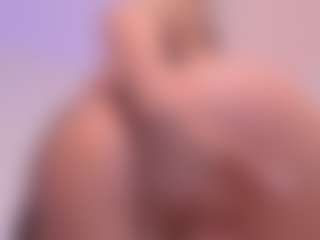 Live cam show with Valery Santorini - Flashing on CamwithHer