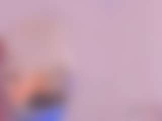 Live cam show with Valery Santorini - Double Penetration on Hubzter Live