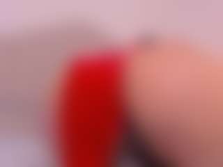 Live cam show with Valery Santorini - Handjob on camtv