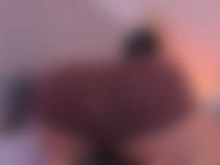 Live cam show with Valery Santorini - Fingering on Camsoda