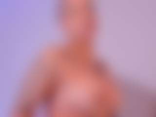 Valery Santorini's Live Sex Cam Show