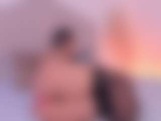 Live cam show with Valery Santorini - Living Room on Camsoda