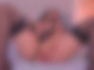 Live cam show with Valery Santorini - Blowjob on Camsoda