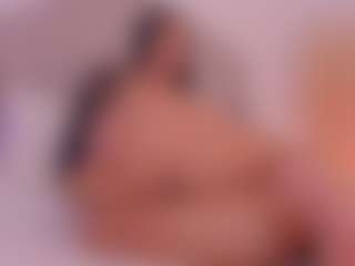 Live cam show with Valery Santorini - Blowjob on Camsoda
