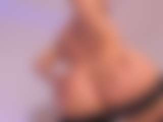 Valery Santorini's Live Sex Cam Show