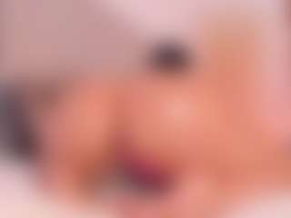 Live cam show with Valery Santorini - Ride Torso on Camsoda