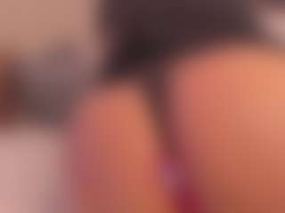 Live cam show with Valery Santorini - Lush on Camsoda