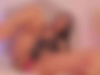 Live cam show with Valery Santorini - Shaved on Fling VIP Chat
