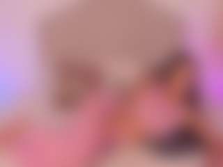 Live cam show with Valery Santorini - Double Penetration on Sweet Sext