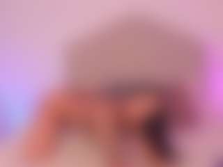 Live cam show with Valery Santorini - Full Nudity on SxyPornLive