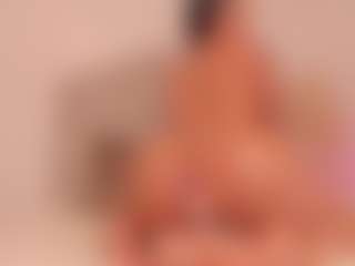 Live cam show with Valery Santorini - Squirt Big Tits on AdultVida.com