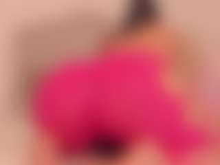 Live cam show with Valery Santorini - Gamer Mature on Camsoda