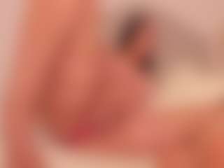 Live cam show with Valery Santorini - Dildo Or Vibrator on Camsoda