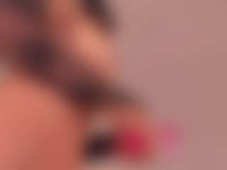Live cam show with Valery Santorini - Fishnets on TeamSkeetLive