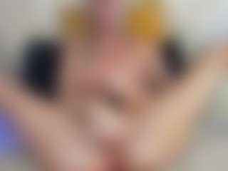 Live cam show with trophymilf - Mature on Soda Cam