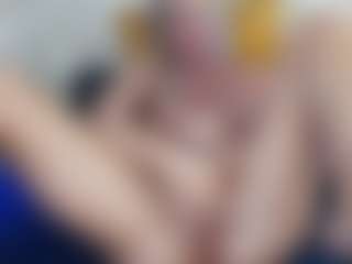 Live cam show with trophymilf - Cougar on LiveSexCams6