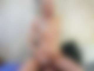 trophymilf's Live Sex Cam Show