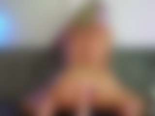 trophymilf's Live Sex Cam Show