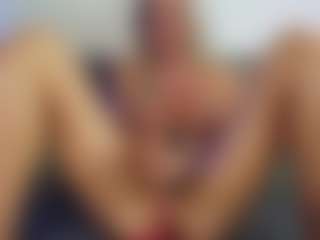 trophymilf's Live Sex Cam Show