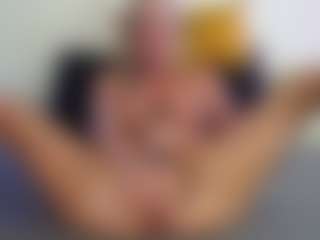 trophymilf's Live Sex Cam Show