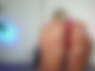 Live cam show with trophymilf - Bikini on Taboo Cams XXX