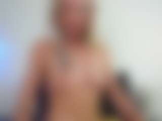 trophymilf's Live Sex Cam Show