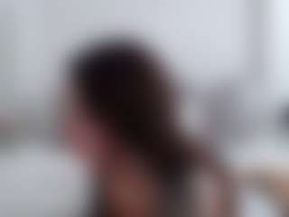 Live cam show with Iamjuliabond - Brown Hair on iamadamtest123.com
