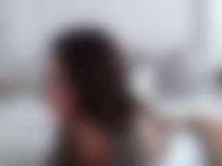 Live cam show with Iamjuliabond - Brown Hair on iamadamtest123.com