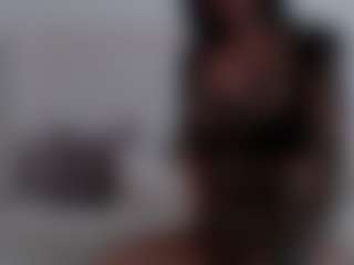 Iamjuliabond's Live Sex Cam Show