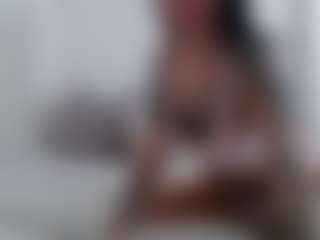 Iamjuliabond's Live Sex Cam Show