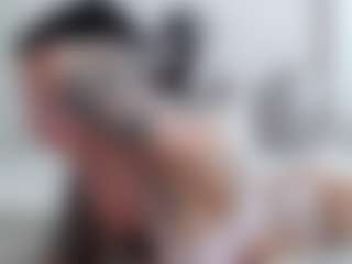 Iamjuliabond's Live Sex Cam Show
