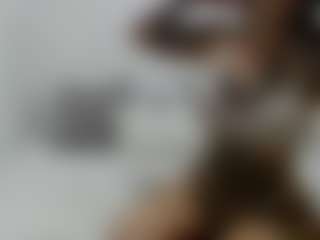 Iamjuliabond's Live Sex Cam Show