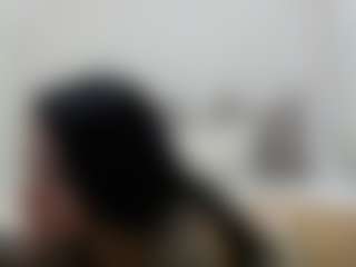 Live cam show with Iamjuliabond - Bikini on Hubzter Live