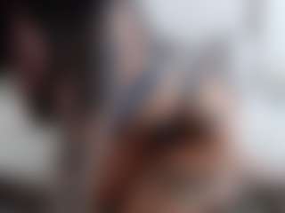 Iamjuliabond's Live Sex Cam Show