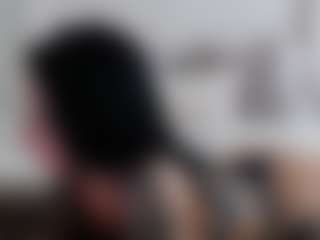 Iamjuliabond's Live Sex Cam Show
