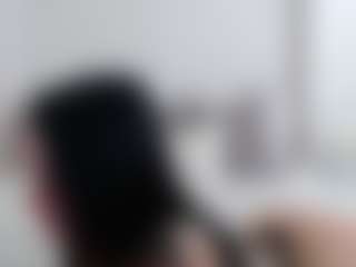 Live cam show with Iamjuliabond - Big Tits on Dolls Live