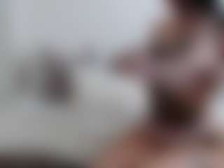 Iamjuliabond's Live Sex Cam Show