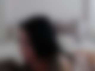 Live cam show with Iamjuliabond - Brown Hair on PervPlay.com