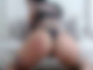 Iamjuliabond's Live Sex Cam Show