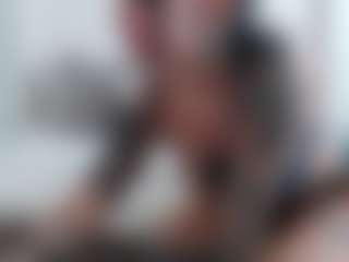 Iamjuliabond's Live Sex Cam Show